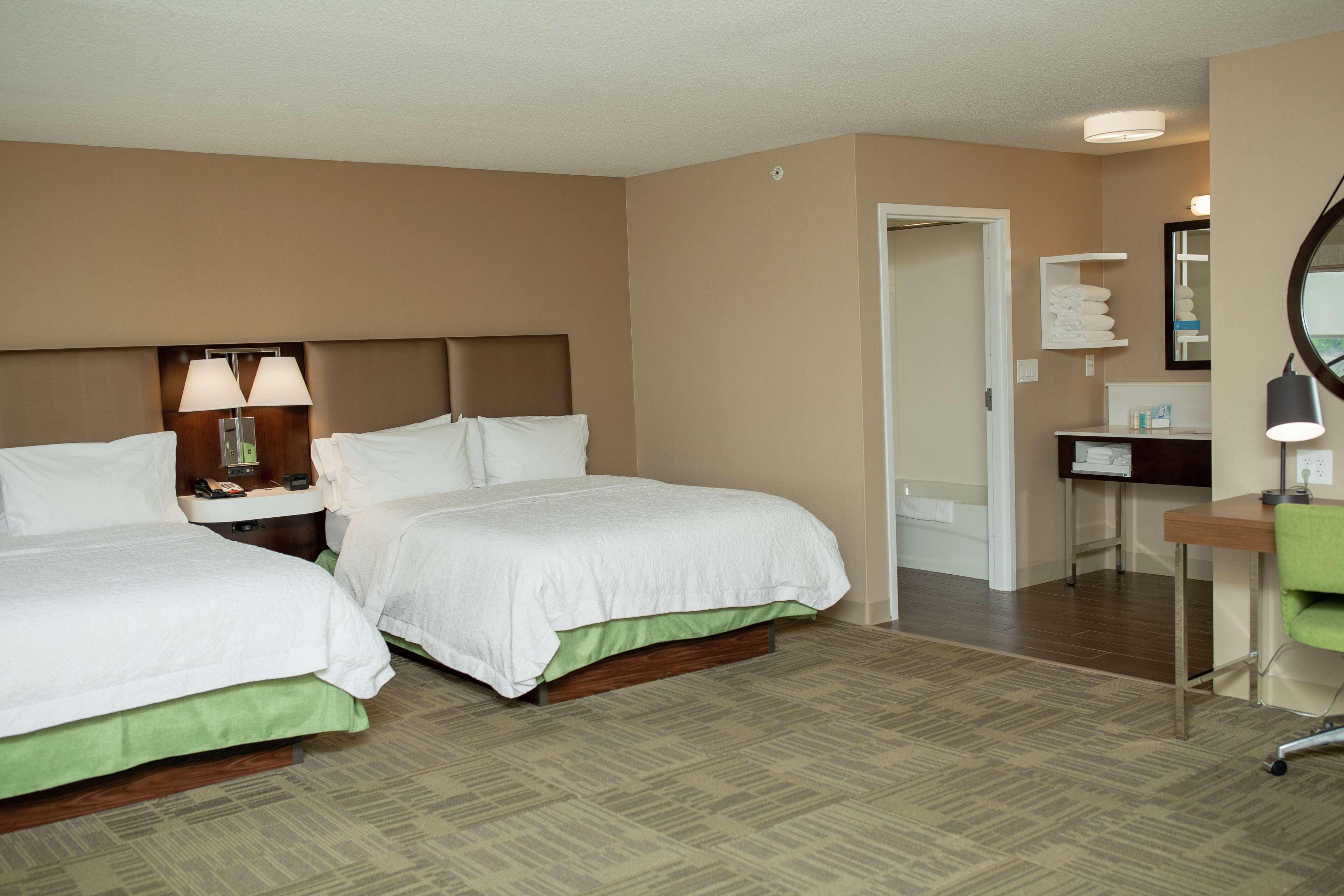 Hampton Inn Commerce/Novi Extérieur photo