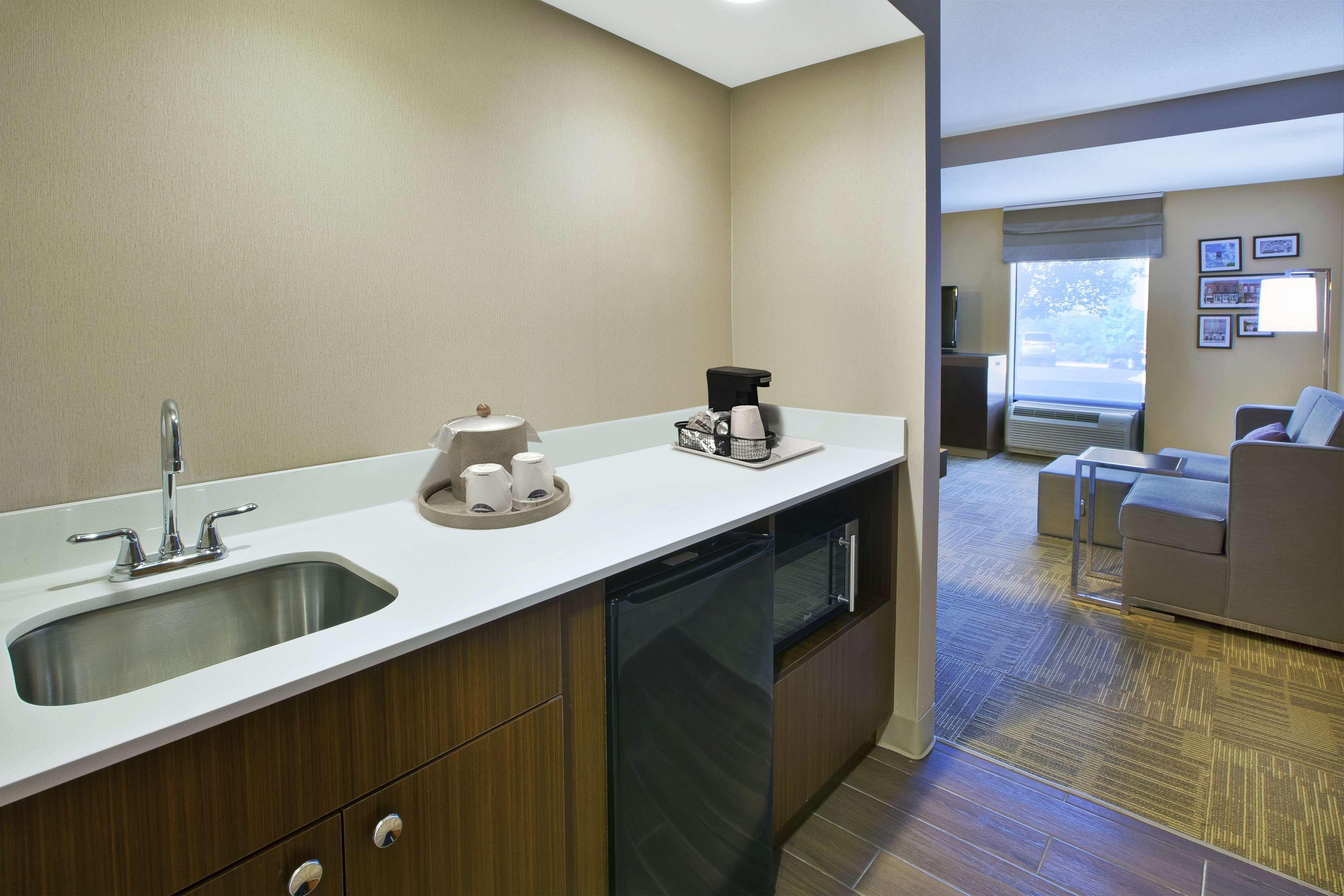 Hampton Inn Commerce/Novi Extérieur photo