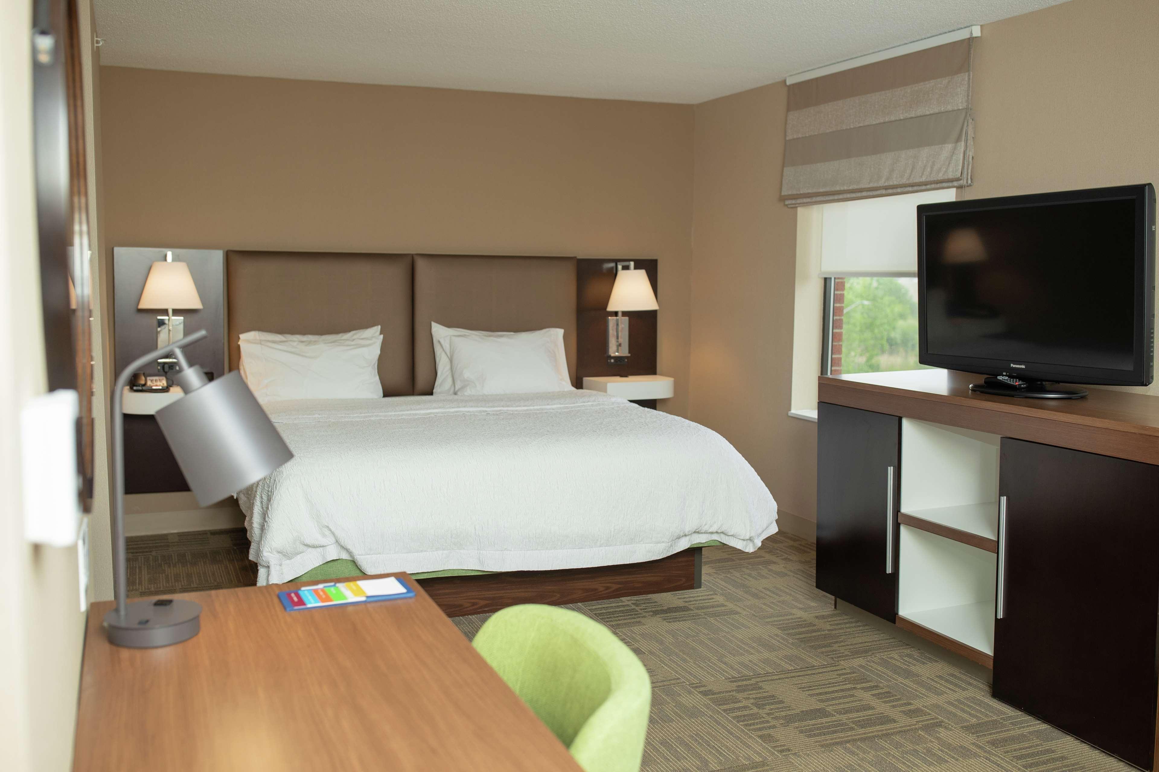 Hampton Inn Commerce/Novi Extérieur photo