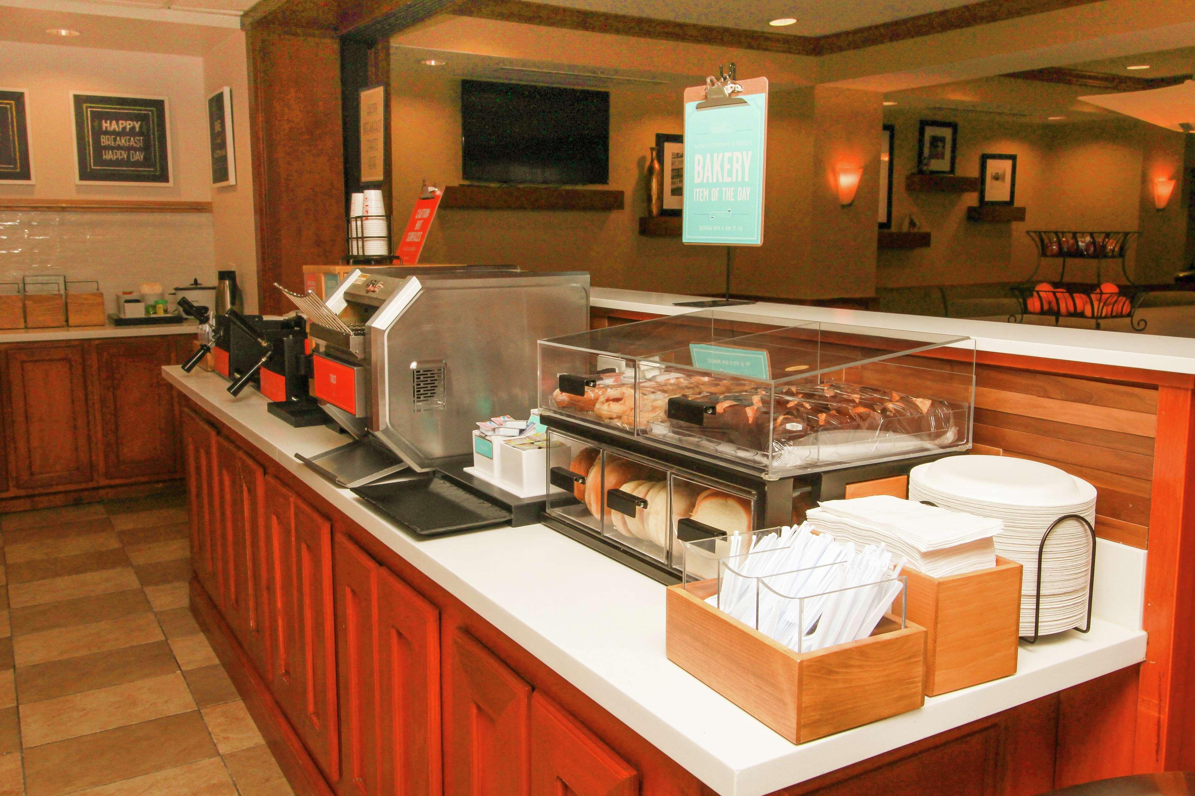 Hampton Inn Commerce/Novi Extérieur photo