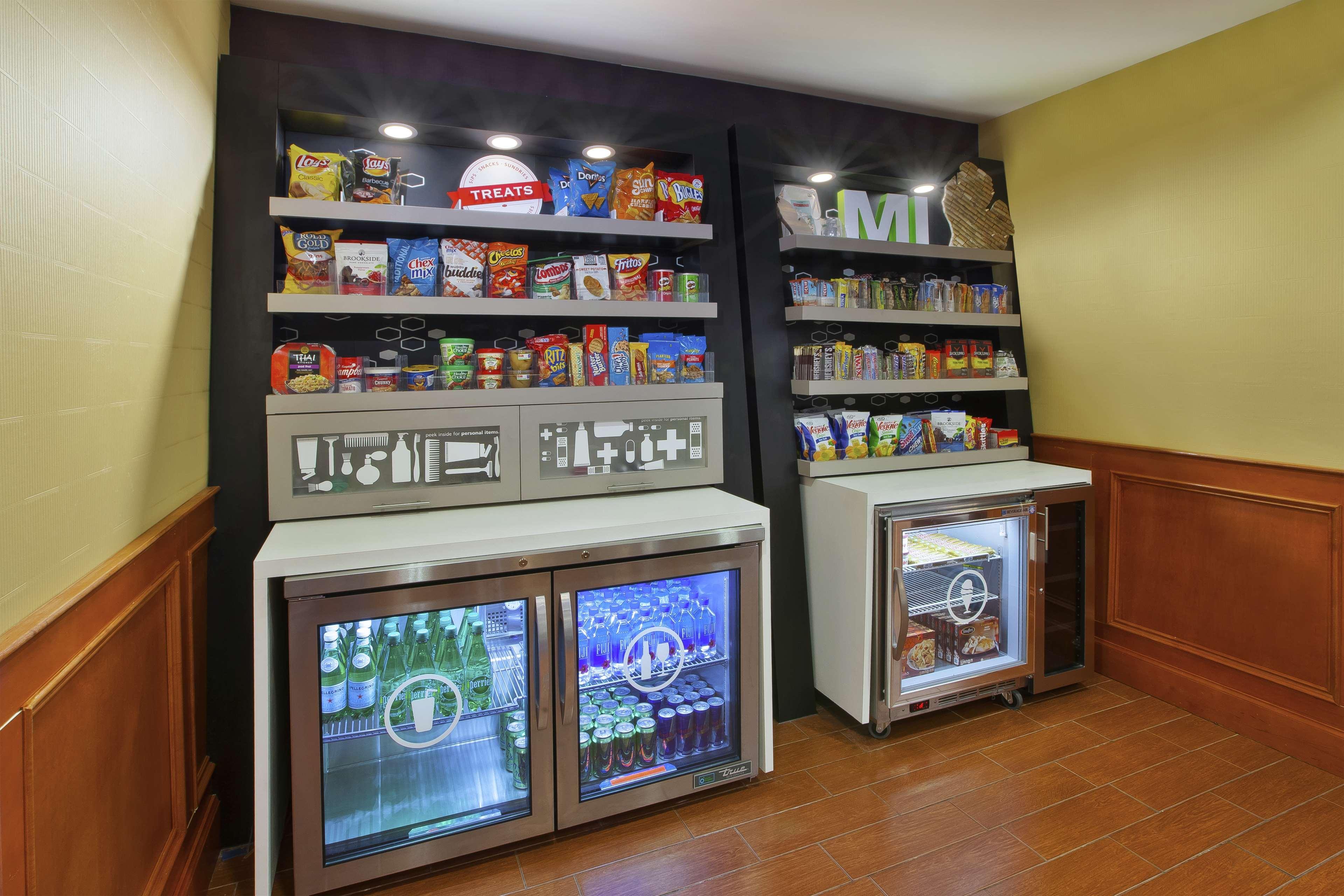 Hampton Inn Commerce/Novi Extérieur photo