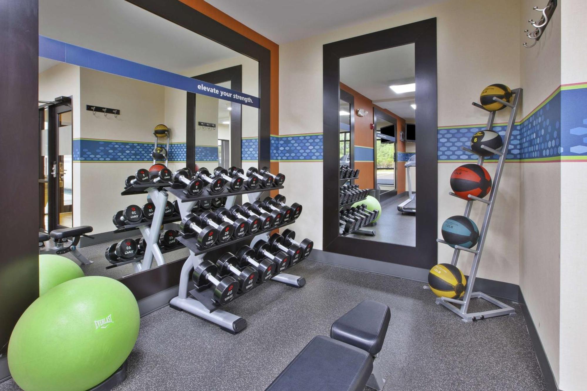 Hampton Inn Commerce/Novi Extérieur photo