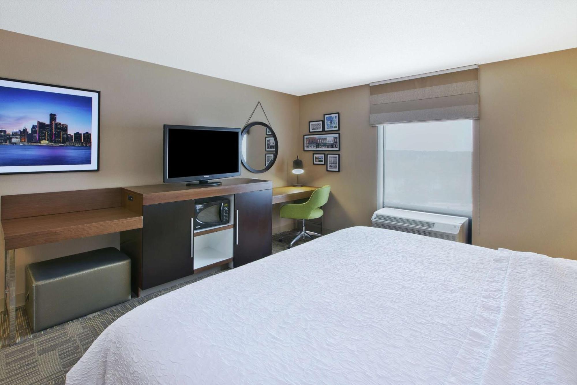 Hampton Inn Commerce/Novi Extérieur photo