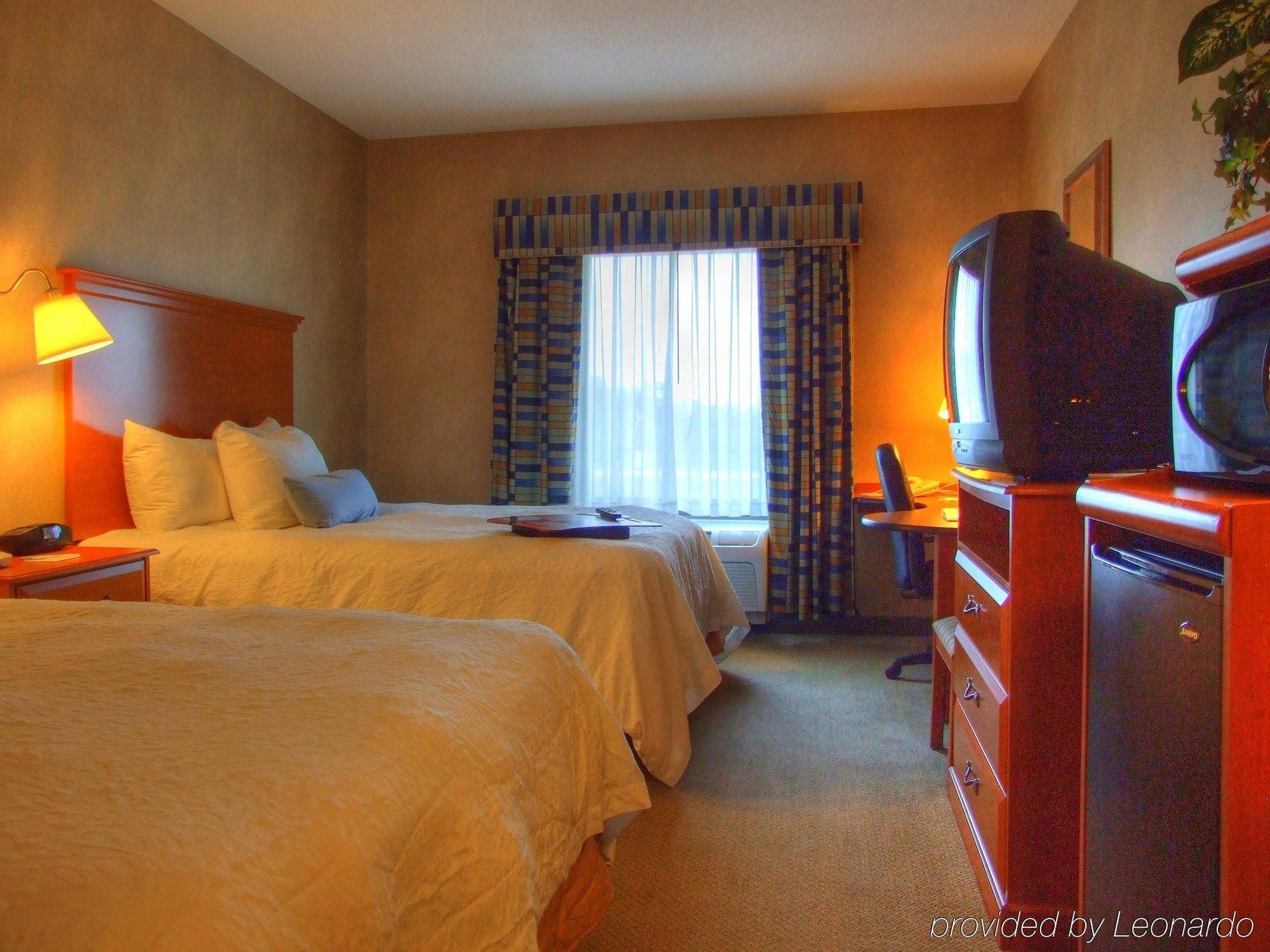 Hampton Inn Commerce/Novi Chambre photo