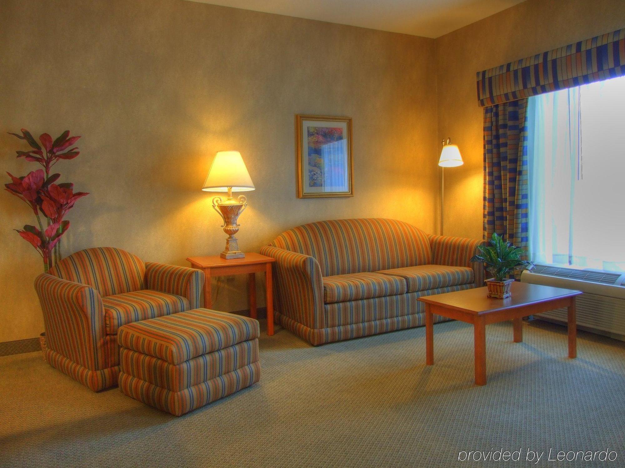 Hampton Inn Commerce/Novi Chambre photo
